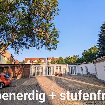 Fewo Urban Gotha-Apartment Ekhof- Am Schlosspark- Parken An Der Der Tuer- Barrierefrei, 900 Meter Zum Bahnhof - Wallbox Buitenkant foto