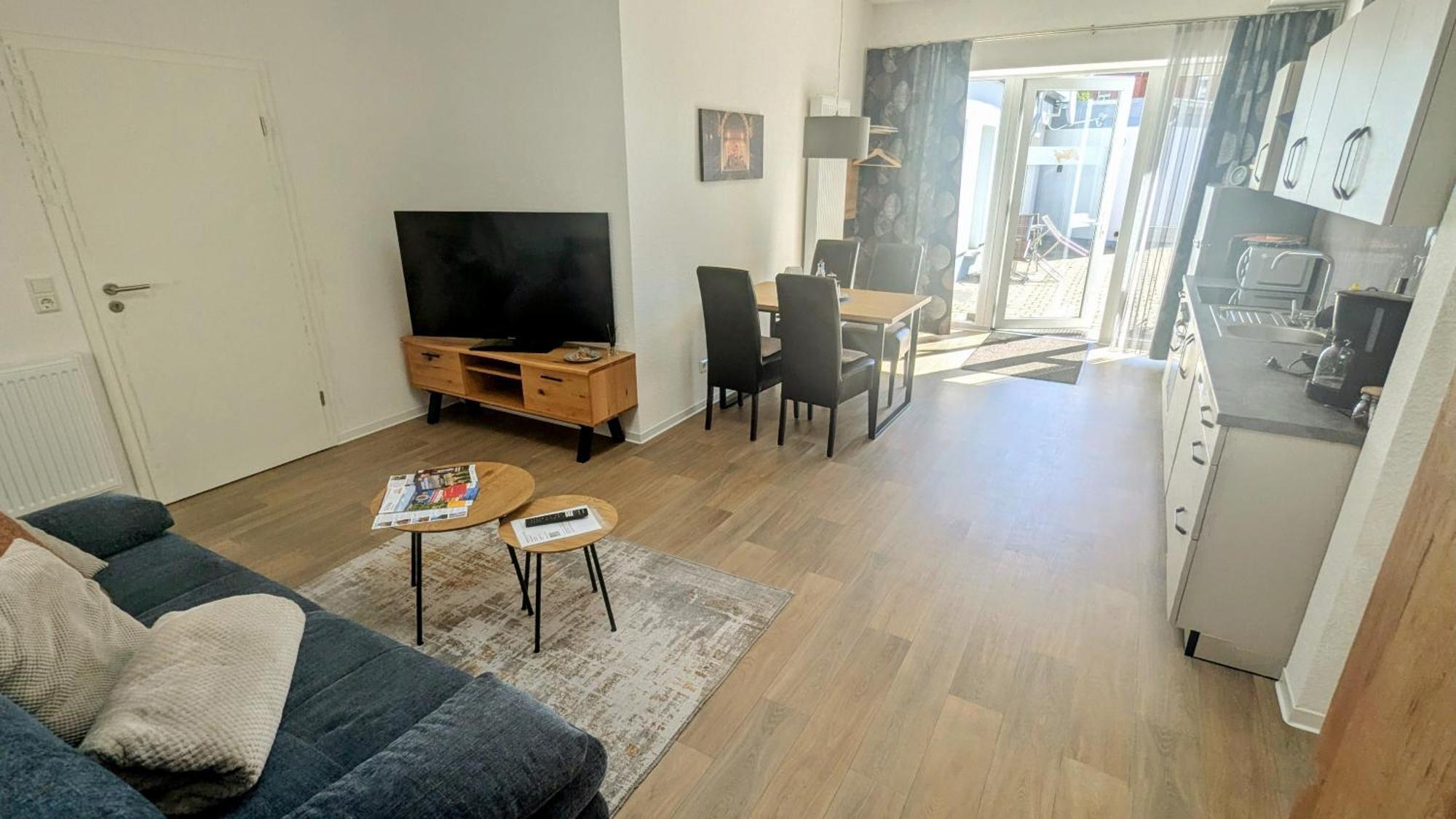 Fewo Urban Gotha-Apartment Ekhof- Am Schlosspark- Parken An Der Der Tuer- Barrierefrei, 900 Meter Zum Bahnhof - Wallbox Buitenkant foto